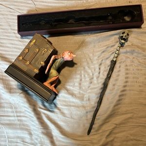 Harry Potter wand and book stand
